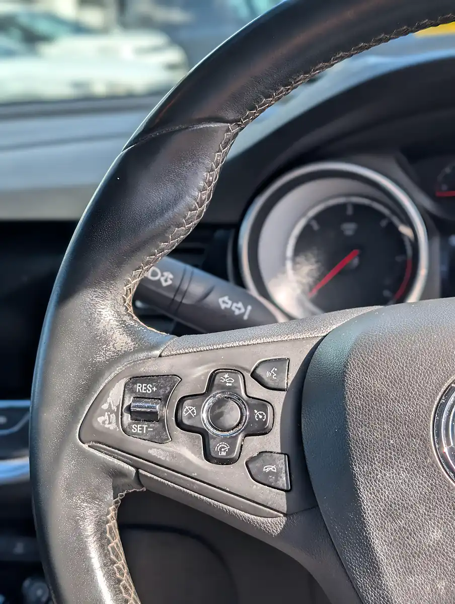 Used 2016 Vauxhall Astra Sri Nav - Interior and Exterior details 17