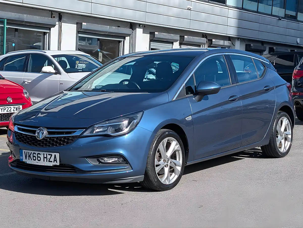 Used 2016 Vauxhall Astra Sri Nav - Interior and Exterior details 3
