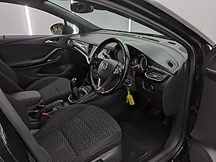 Used 2016 Vauxhall Astra Sri Nav Mineral Black - Interior and Exterior details 11