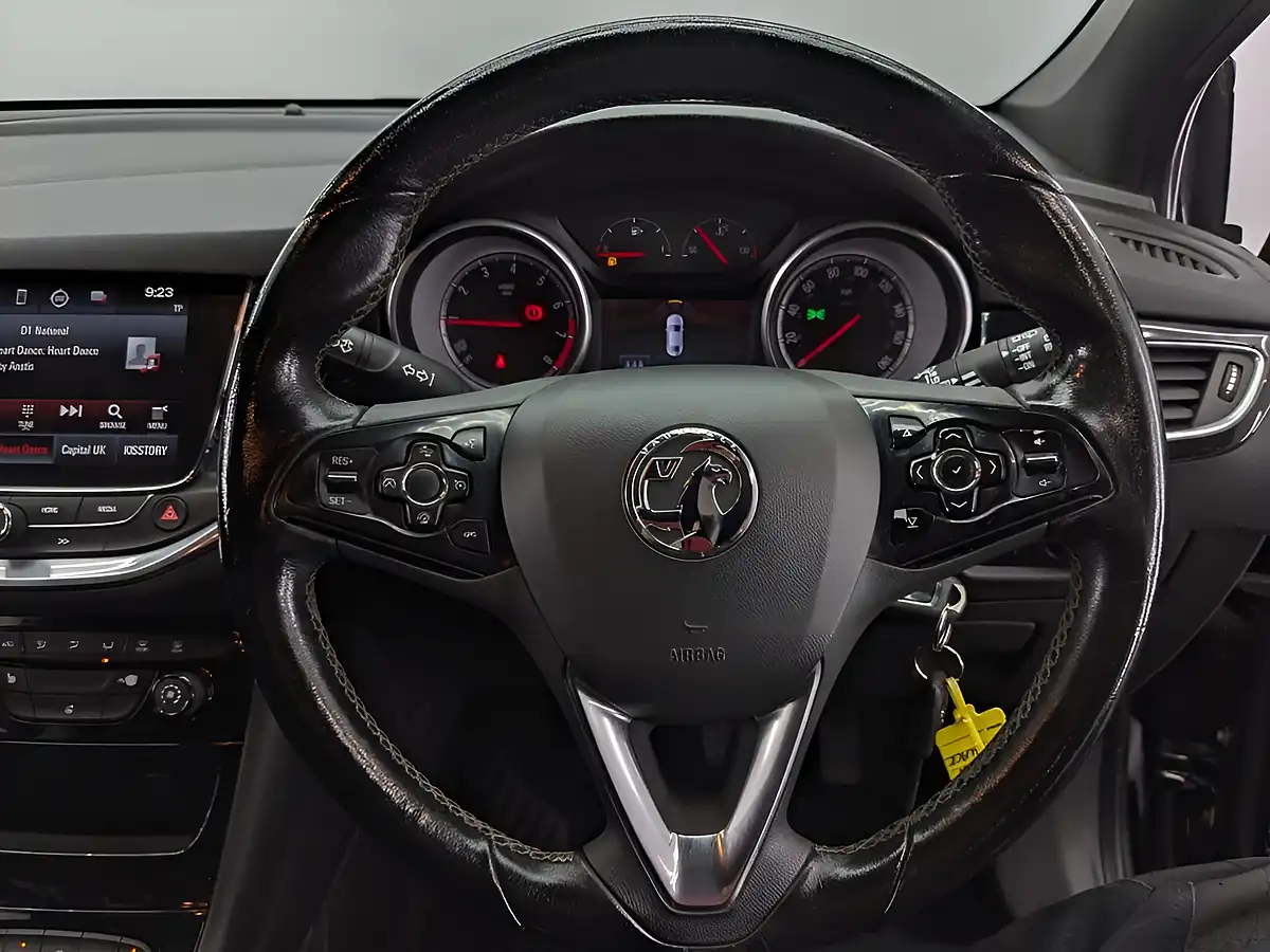 Used 2016 Vauxhall Astra Sri Nav Mineral Black - Interior and Exterior details 12