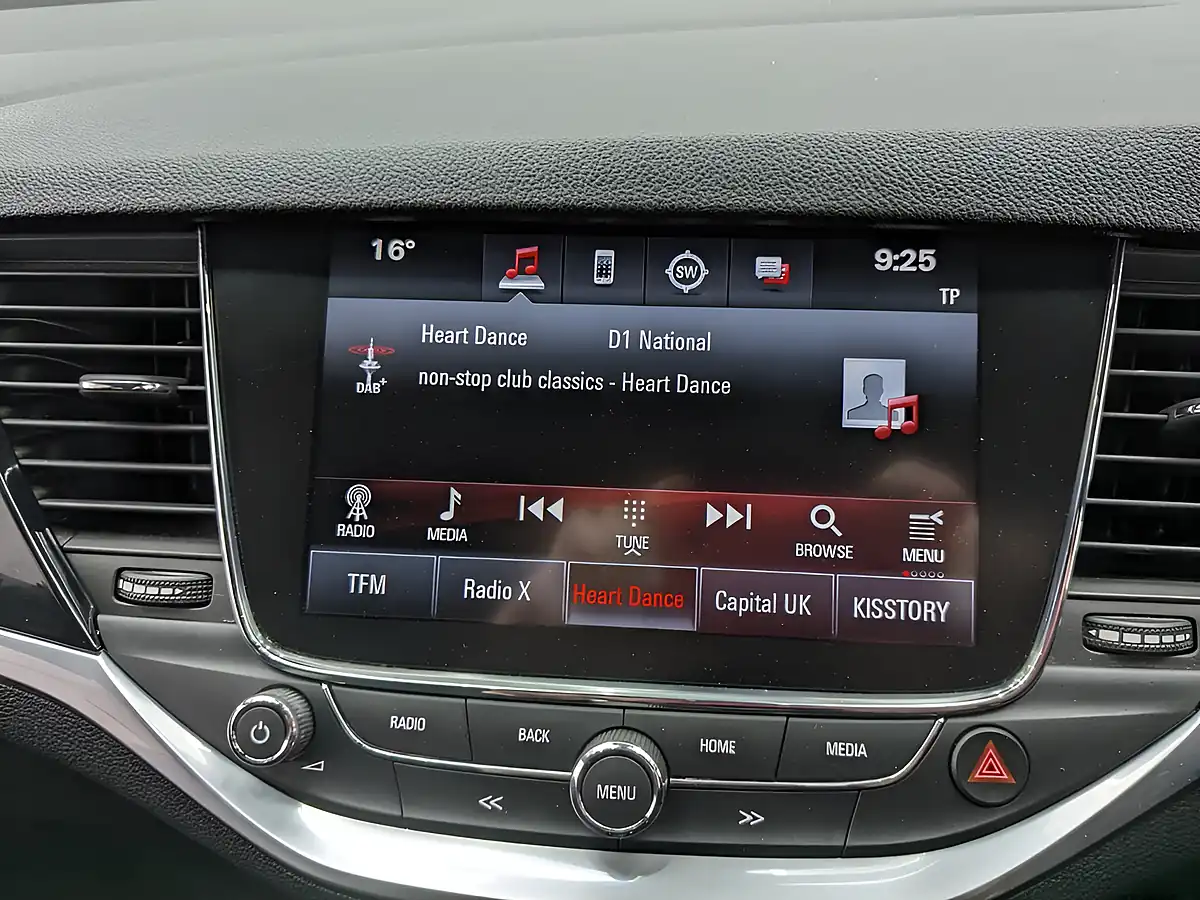 Used 2016 Vauxhall Astra Sri Nav Mineral Black - Interior and Exterior details 13