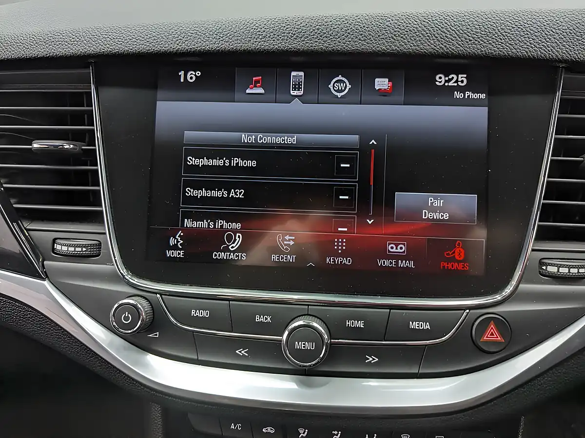 Used 2016 Vauxhall Astra Sri Nav Mineral Black - Interior and Exterior details 14