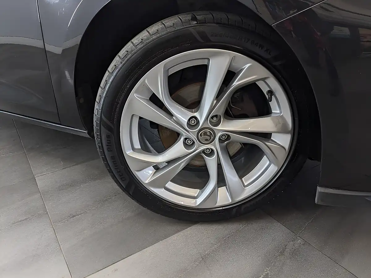 Used 2016 Vauxhall Astra Sri Nav Mineral Black - Interior and Exterior details 3