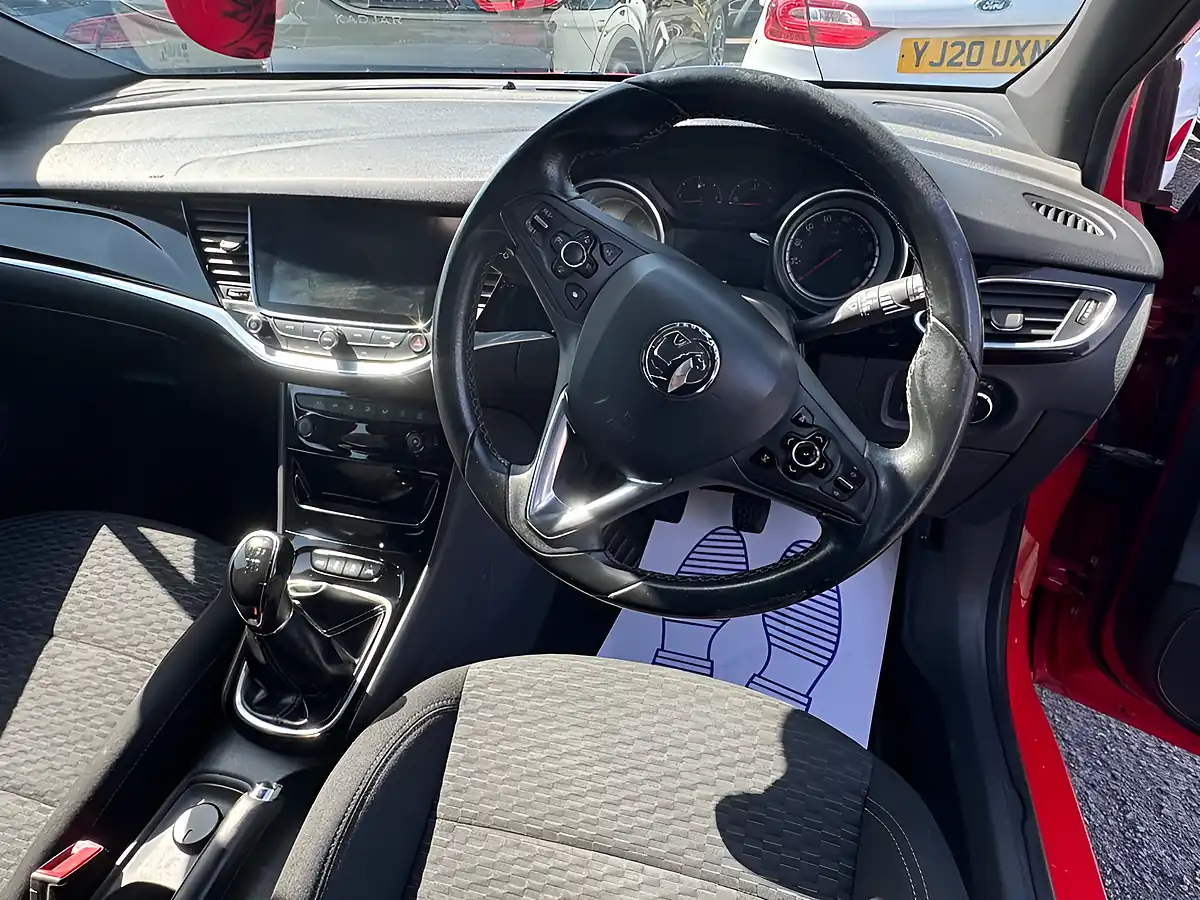 Used 2016 Vauxhall Astra Sri Nav Red - Interior and Exterior details 10