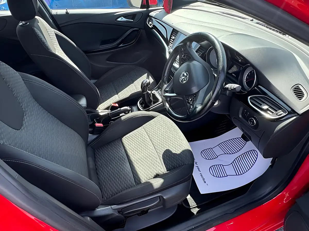 Used 2016 Vauxhall Astra Sri Nav Red - Interior and Exterior details 11