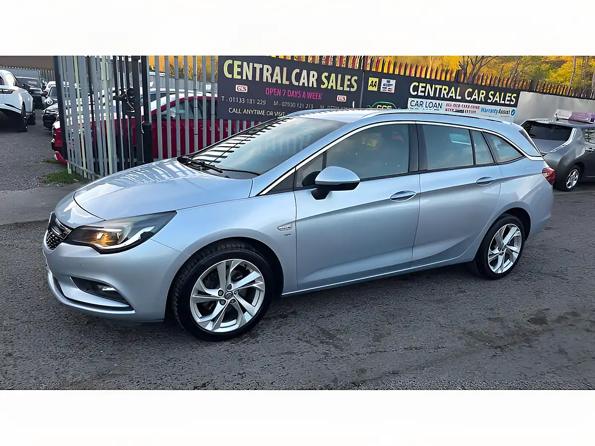 Used 2016 Vauxhall Astra Sri Nav Silver - Interior and Exterior details 12