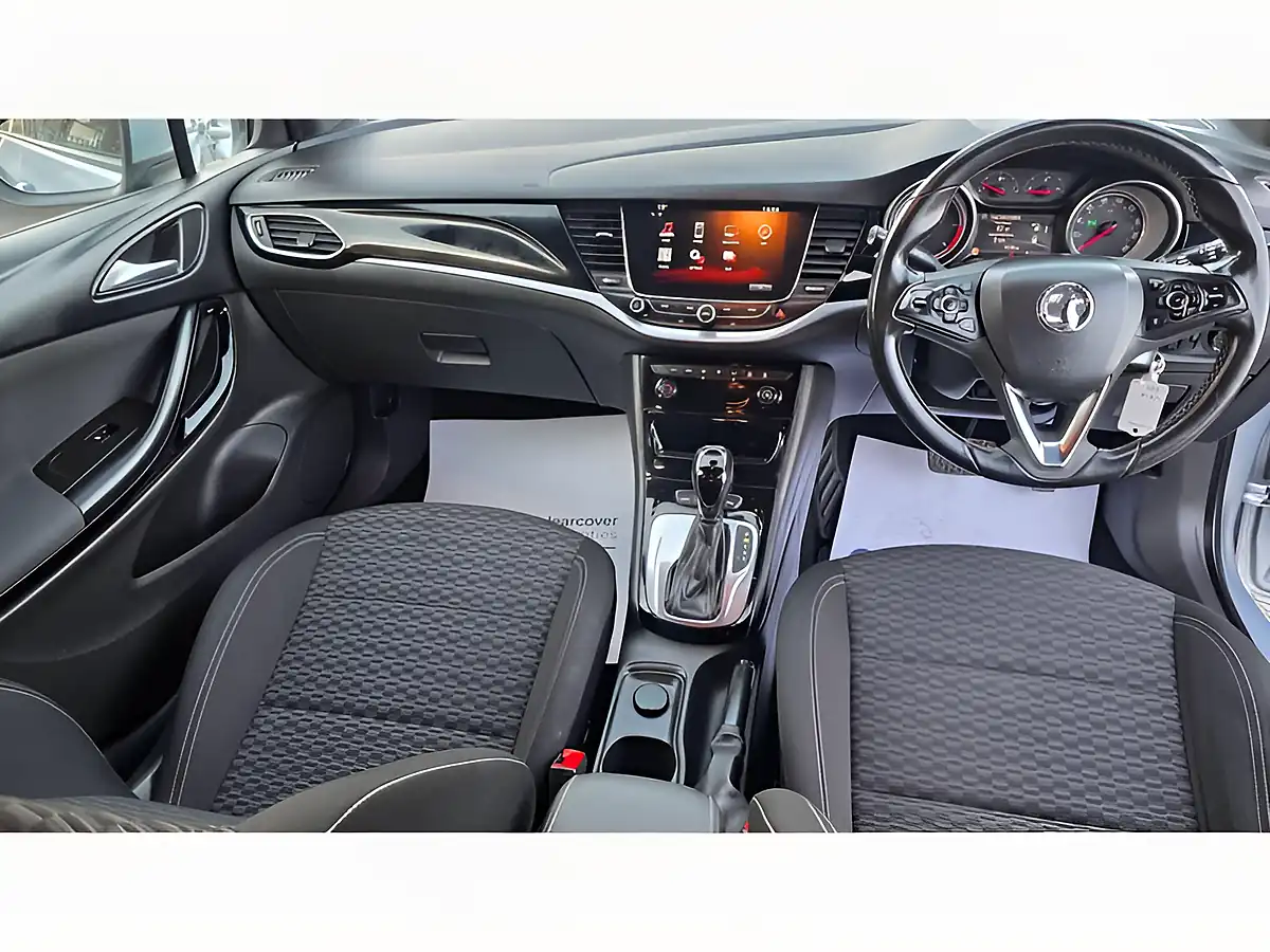Used 2016 Vauxhall Astra Sri Nav Silver - Interior and Exterior details 18