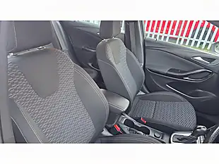 Used 2016 Vauxhall Astra Sri Nav Silver - Interior and Exterior details 20