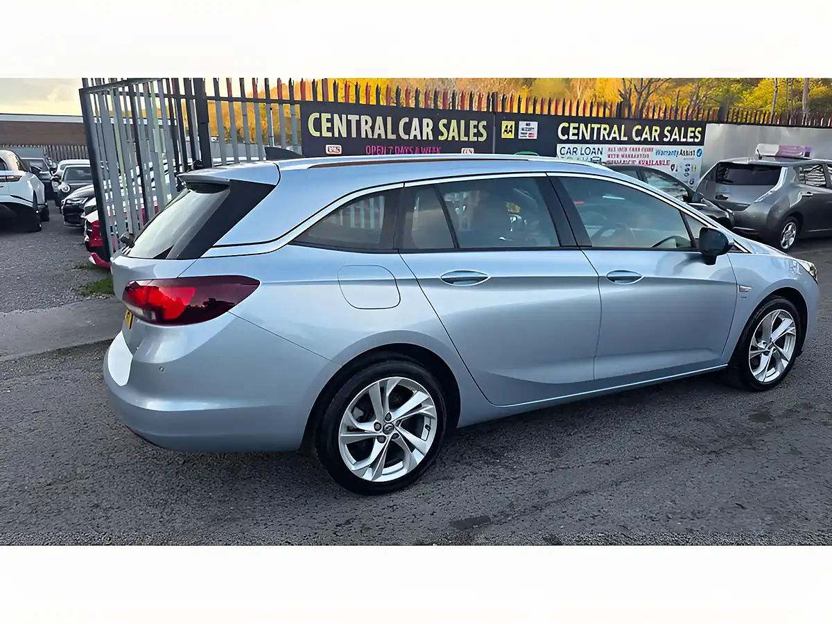 Used 2016 Vauxhall Astra Sri Nav Silver - Interior and Exterior details 8
