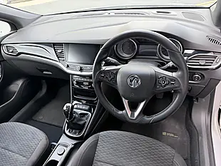 Used 2016 Vauxhall Astra Sri Nav Silver - Interior and Exterior details 12