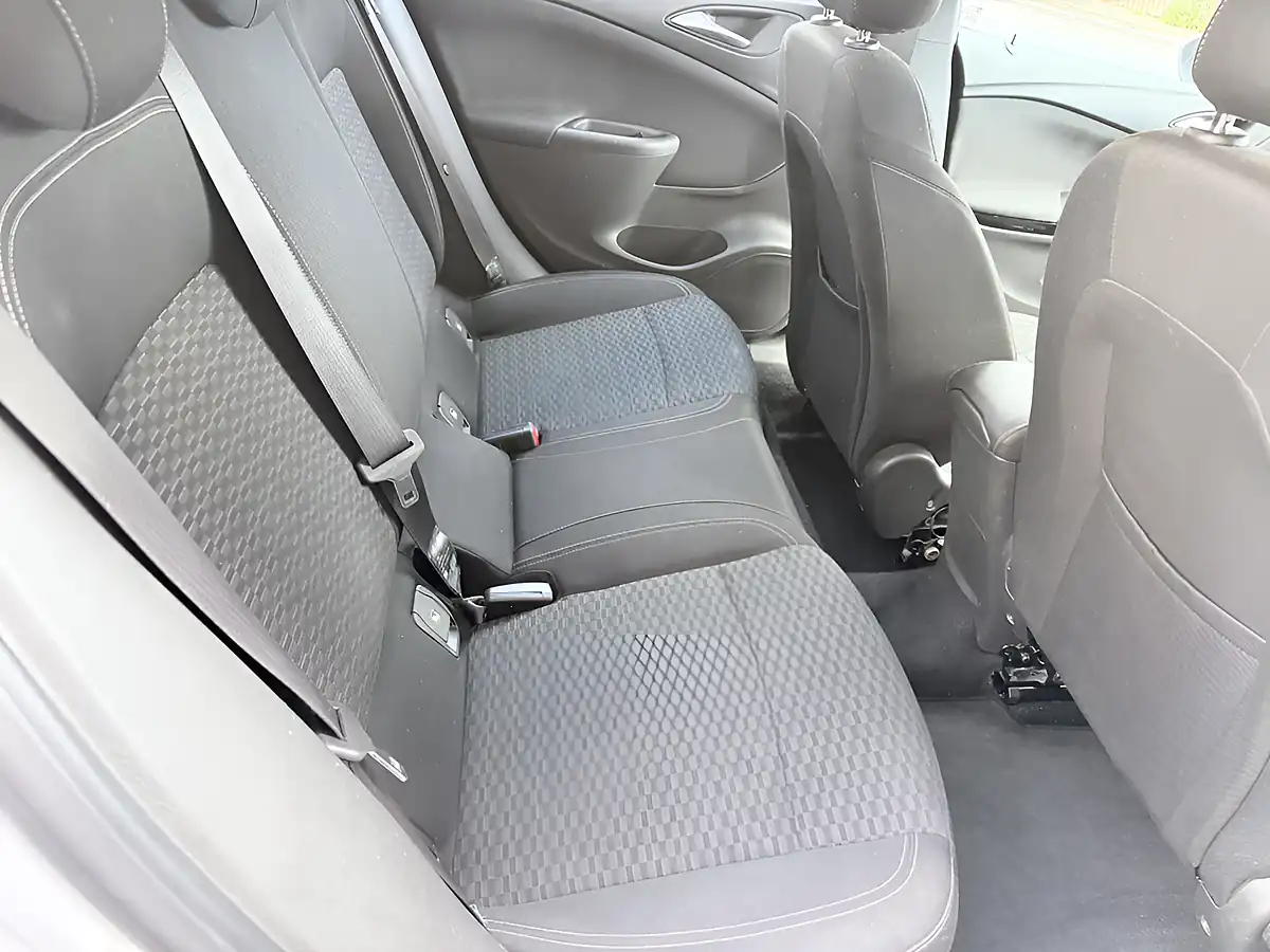 Used 2016 Vauxhall Astra Sri Nav Silver - Interior and Exterior details 18