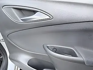 Used 2016 Vauxhall Astra Sri Nav Silver - Interior and Exterior details 20