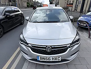 Used 2016 Vauxhall Astra Sri Nav Silver - Interior and Exterior details 3