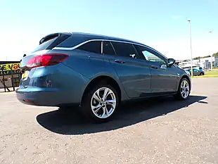 Used 2016 Vauxhall Astra Sri Nav Sports Tourer Blue - Interior and Exterior details 13