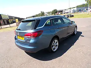 Used 2016 Vauxhall Astra Sri Nav Sports Tourer Blue - Interior and Exterior details 14