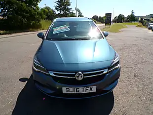 Used 2016 Vauxhall Astra Sri Nav Sports Tourer Blue - Interior and Exterior details 4