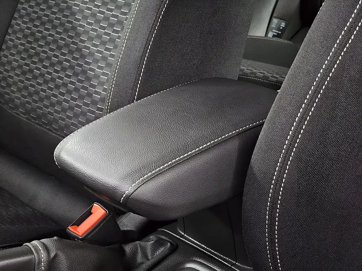 Used 2016 Vauxhall Astra Sri Olympic White - Interior and Exterior details 15