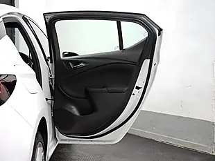 Used 2016 Vauxhall Astra Sri Olympic White - Interior and Exterior details 16