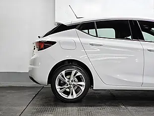 Used 2016 Vauxhall Astra Sri Olympic White - Interior and Exterior details 17
