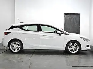 Used 2016 Vauxhall Astra Sri Olympic White - Interior and Exterior details 4