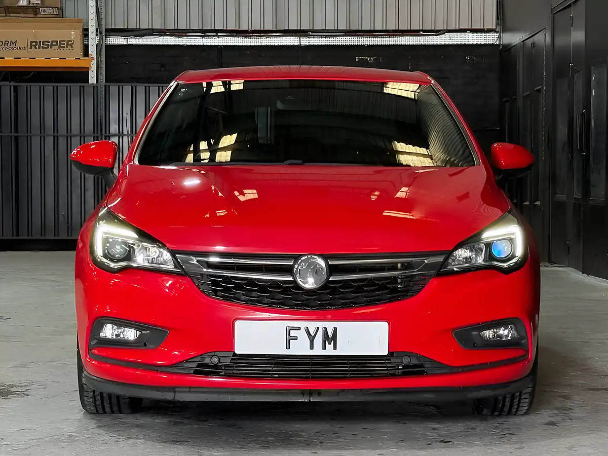 Used 2016 Vauxhall Astra Sri Red - Interior and Exterior details 7