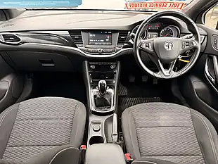 Used 2016 Vauxhall Astra Sri Silver - Interior and Exterior details 16