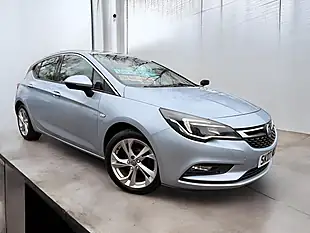 Used 2016 Vauxhall Astra Sri Silver - Interior and Exterior details 2