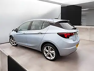 Used 2016 Vauxhall Astra Sri Silver - Interior and Exterior details 4