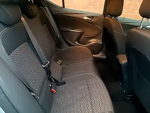Used 2016 Vauxhall Astra Sri Silver - Interior and Exterior details 14