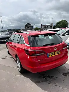 Used 2016 Vauxhall Astra Sri Sports Tourer Red - Interior and Exterior details 3