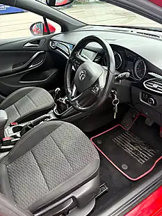 Used 2016 Vauxhall Astra Sri Sports Tourer Red - Interior and Exterior details 9