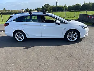 Used 2016 Vauxhall Astra Sri Sports Tourer White - Interior and Exterior details 10