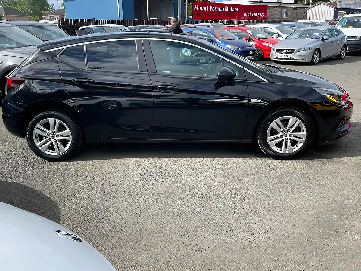 Used 2016 Vauxhall Astra Tech Line Black - Interior and Exterior details 10