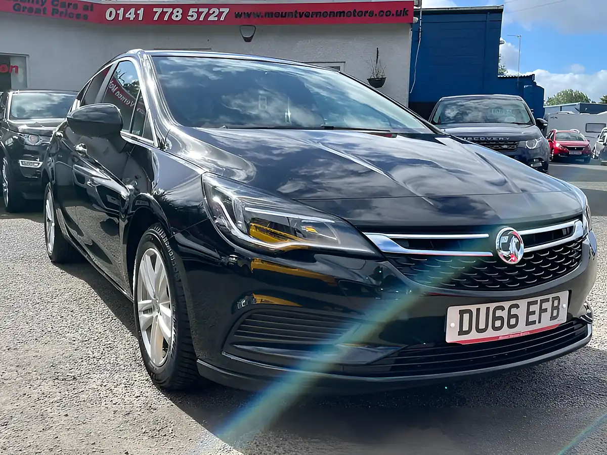 Used 2016 Vauxhall Astra Tech Line Black - Interior and Exterior details 11