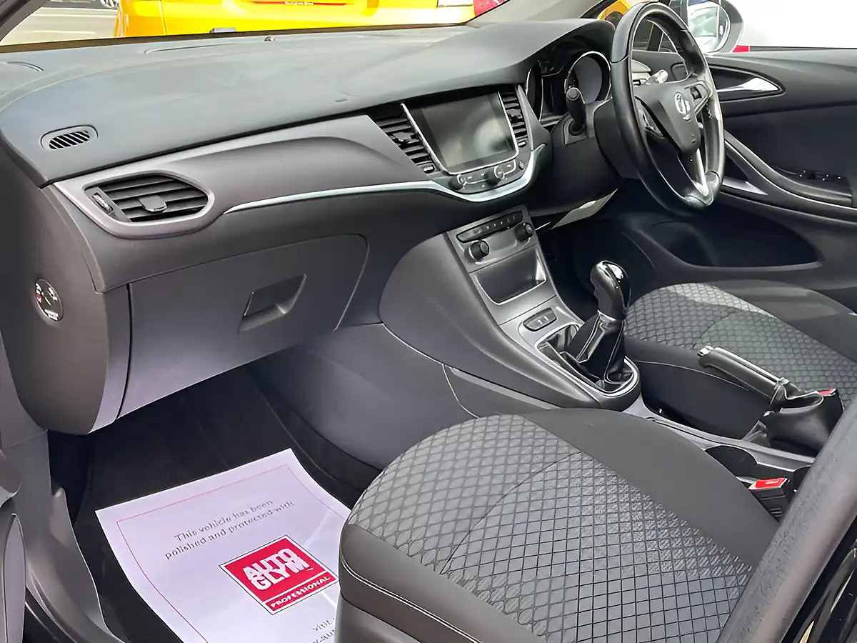 Used 2016 Vauxhall Astra Tech Line Black - Interior and Exterior details 15