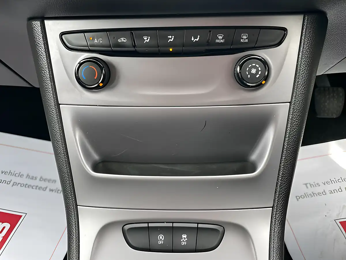 Used 2016 Vauxhall Astra Tech Line Black - Interior and Exterior details 18