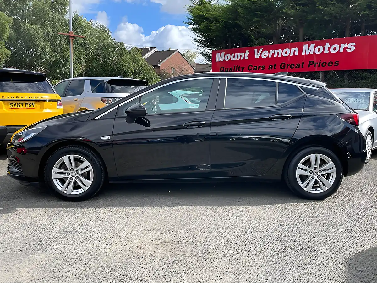Used 2016 Vauxhall Astra Tech Line Black - Interior and Exterior details 5
