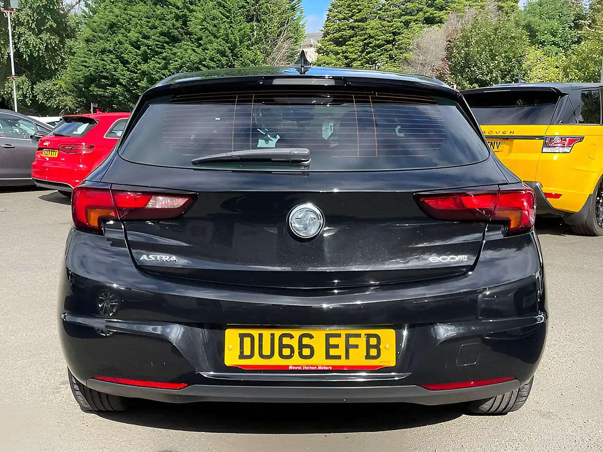 Used 2016 Vauxhall Astra Tech Line Black - Interior and Exterior details 8