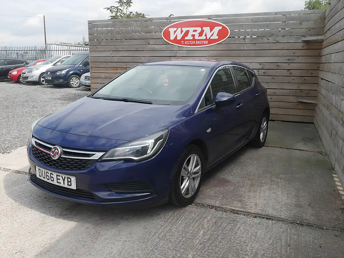 Used 2016 Vauxhall Astra Tech Line Royal Blue - Interior and Exterior details 5