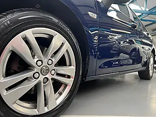 Used 2016 Vauxhall Astra Tech Line Sports Tourer Blue - Interior and Exterior details 11