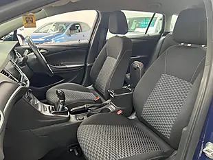 Used 2016 Vauxhall Astra Tech Line Sports Tourer Blue - Interior and Exterior details 15