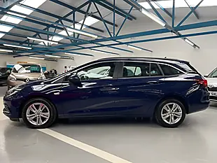 Used 2016 Vauxhall Astra Tech Line Sports Tourer Blue - Interior and Exterior details 5