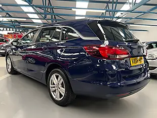 Used 2016 Vauxhall Astra Tech Line Sports Tourer Blue - Interior and Exterior details 7