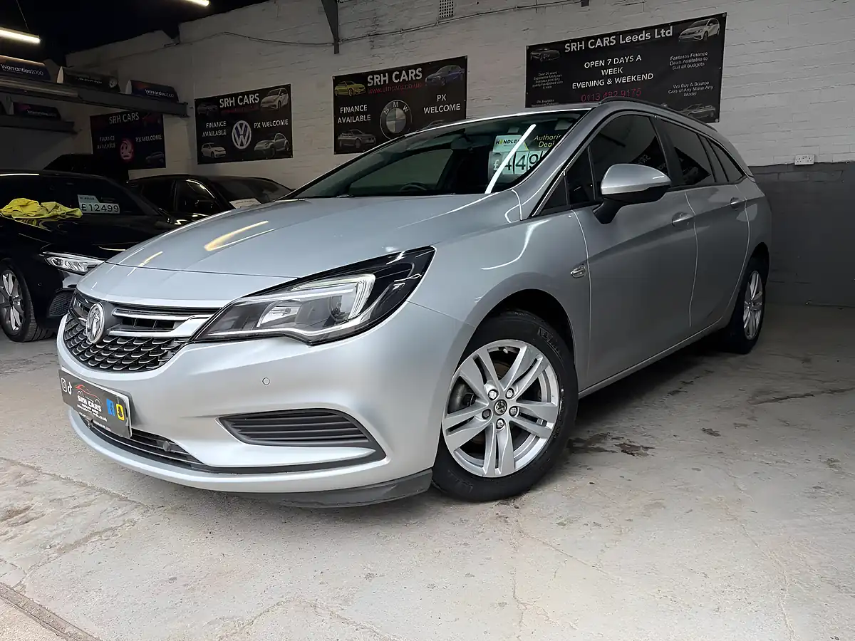 Used 2016 Vauxhall Astra Tech Line Sports Tourer Silver - Interior and Exterior details 14