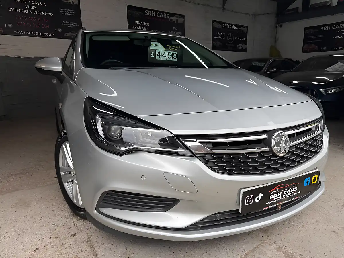 Used 2016 Vauxhall Astra Tech Line Sports Tourer Silver - Interior and Exterior details 4