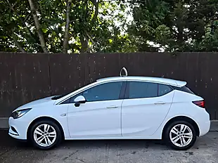 Used 2016 Vauxhall Astra Tech Line White - Interior and Exterior details 5