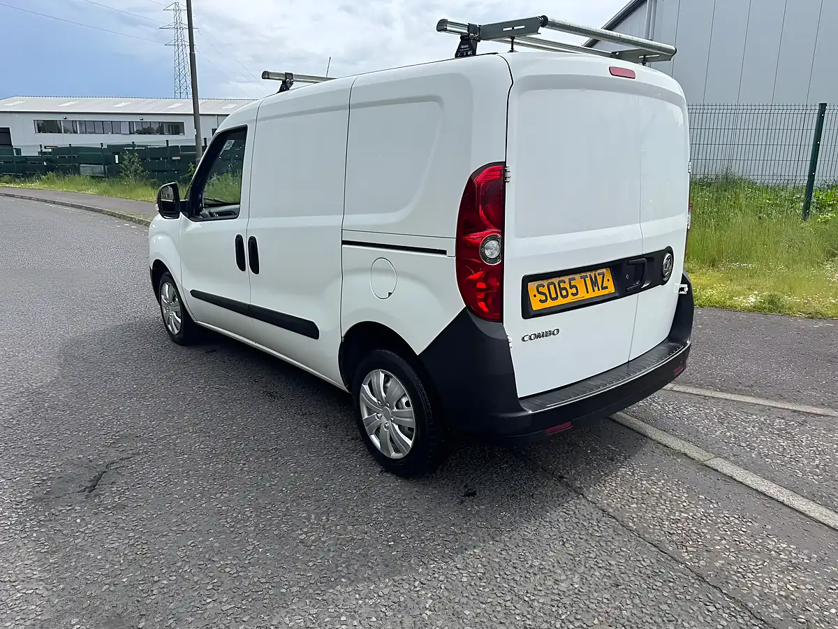 Used 2016 Vauxhall Combo L1 H1 White - Interior and Exterior details 10