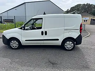 Used 2016 Vauxhall Combo L1 H1 White - Interior and Exterior details 5