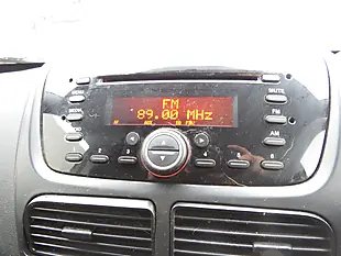 Used 2016 Vauxhall Combo Panel Van White - Interior and Exterior details 17