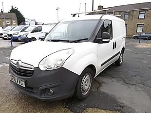 Used 2016 Vauxhall Combo Panel Van White - Interior and Exterior details 4
